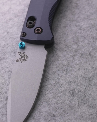 Нож Benchmade Bugout Crater Blue